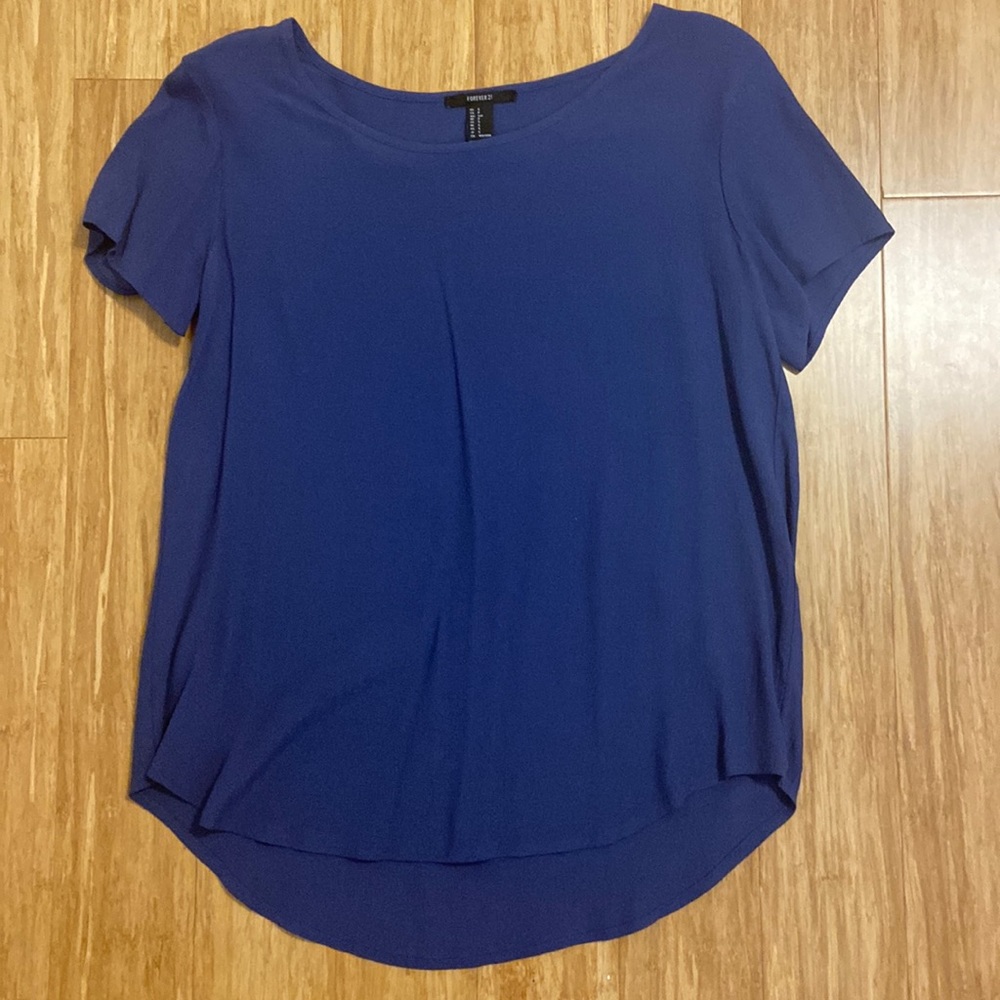 Forever 21 Short Sleeve Tee Shirt